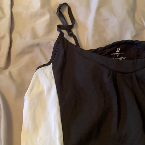 Strapped blouse - Picture 2 of 5